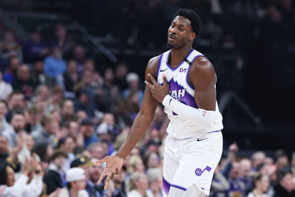NBA: Sacramento Kings at Utah Jazz