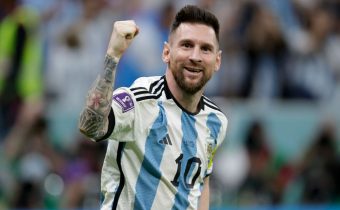 Lionel messi of argentina celebrates after the fifa world news photo 1670916042